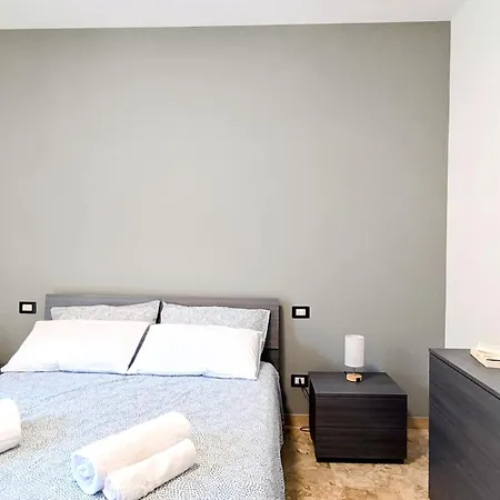 Maisonv-vivi Il Centro E Il Mare Appartamento